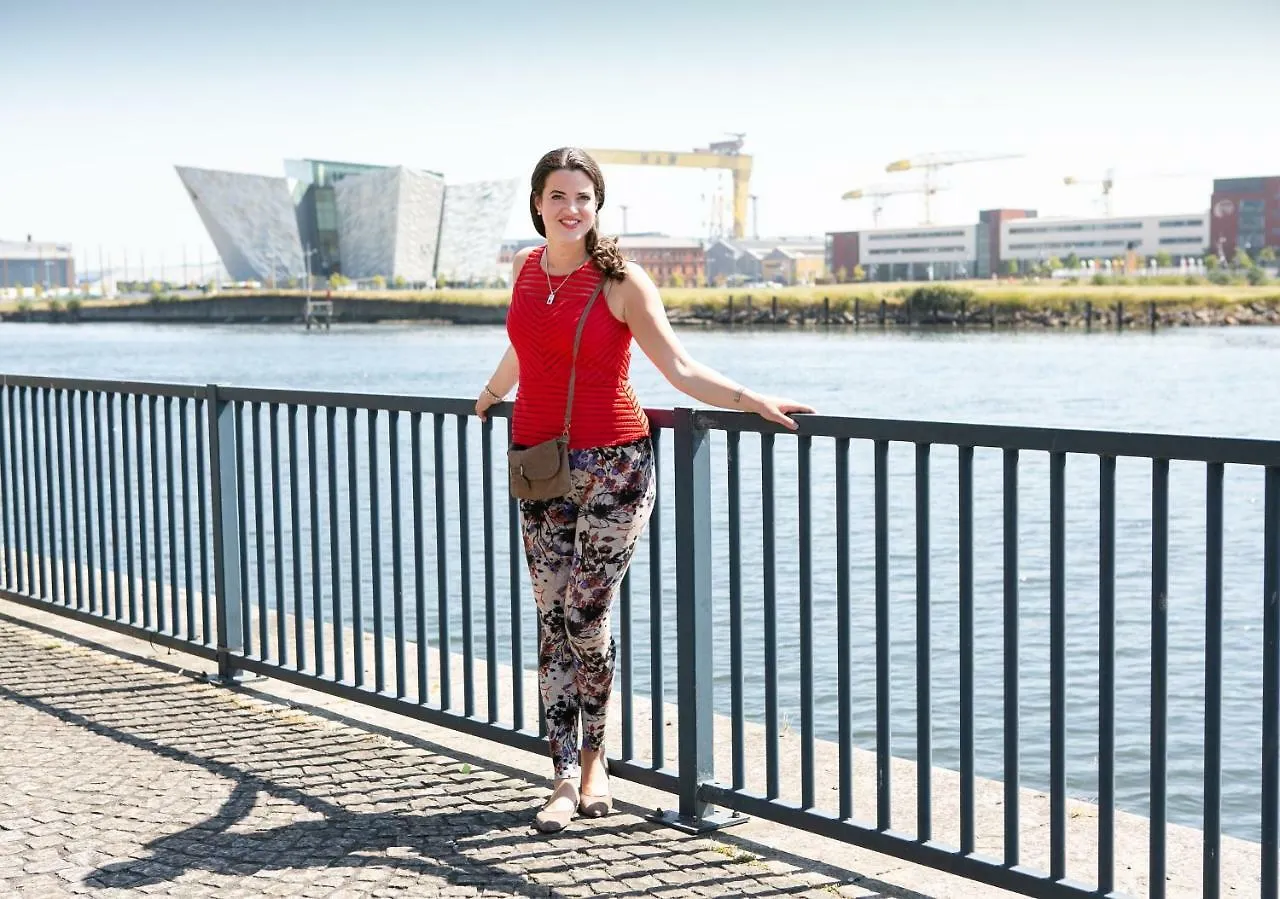 Pilot Street Apartment At City Quays Belfast United Kingdom