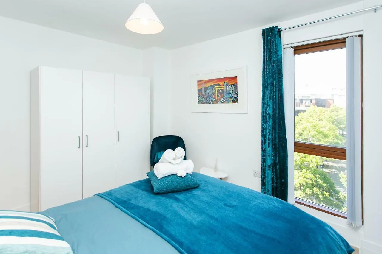 Pilot Street Apartment At City Quays Belfast